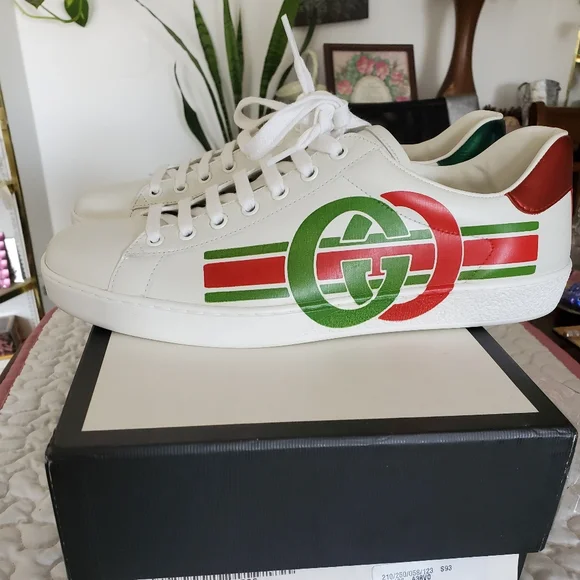 Authentic Interlocking G Ace Sneakers  Men Gucci Ace  main image 2